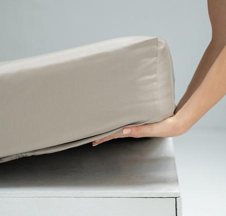 Простыня на резинке "Ферги" Бежево-серый