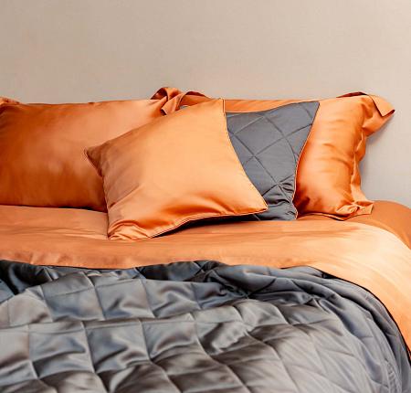 Покрывало с наволочками "Киа" Серый